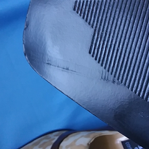 AJ Valencia womens 11 W Pump Heels Print and Brown with Gold color accent strap - Picture 12 of 16